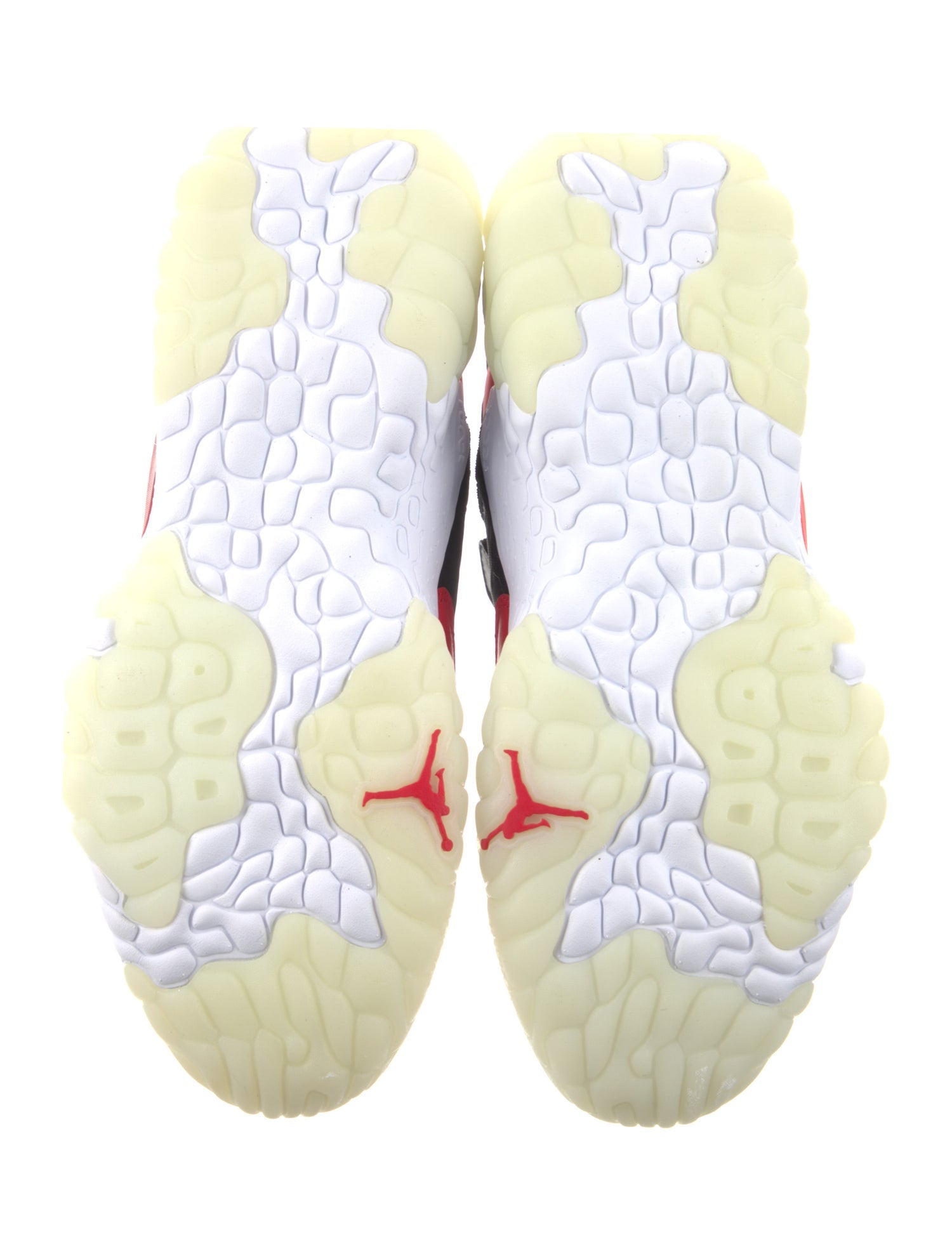 Jordan Delta 2 SE 'Black University Red' Sneakers